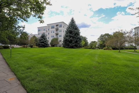 Tiny photo for 300 Harbour Close #R, New Haven, CT 06519 (MLS # 24145845)