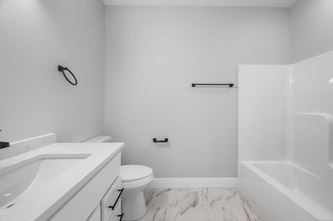 Tiny photo for 300 Harbour Close #R, New Haven, CT 06519 (MLS # 24145845)