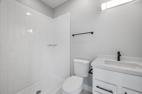 Tiny photo for 300 Harbour Close #R, New Haven, CT 06519 (MLS # 24145845)