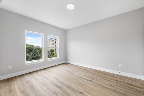 Tiny photo for 300 Harbour Close #R, New Haven, CT 06519 (MLS # 24145845)