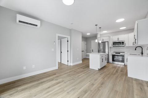 Tiny photo for 300 Harbour Close #R, New Haven, CT 06519 (MLS # 24145845)