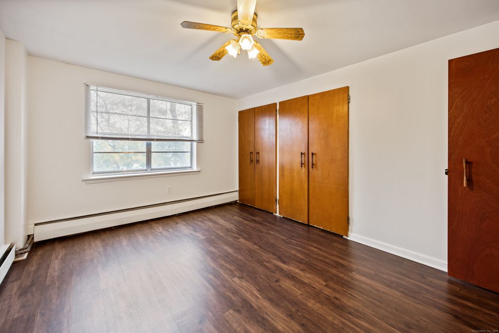 Photo of 40 Owen Street #APT A3, Hartford, CT 06105 (MLS # 24129030)