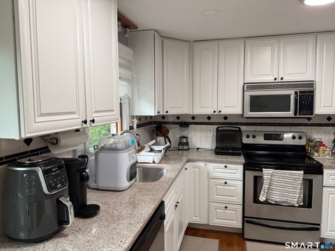 Photo of 74 Harold Road, Farmington, CT 06032 (MLS # 24200626)