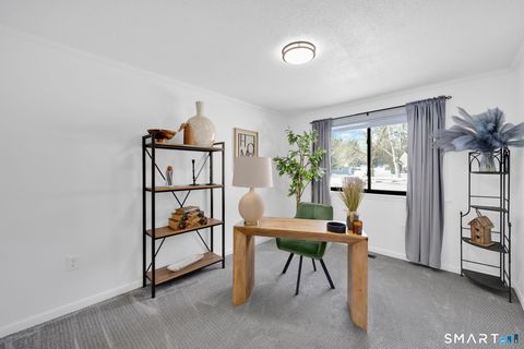 Tiny photo for 78 Landing Circle #78, Suffield, CT 06078 (MLS # 24154297)