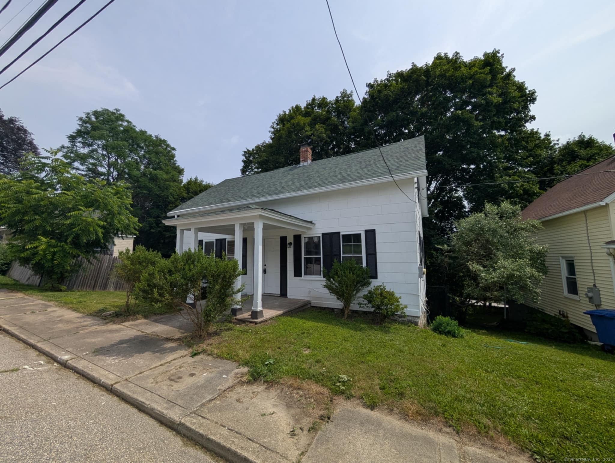 18 Highland Street
