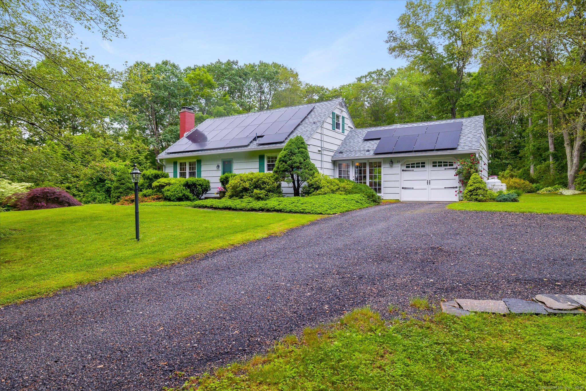 Windy Hill Road, Hampton, Connecticut - 3 Bedrooms  
2 Bathrooms  
6 Rooms - 