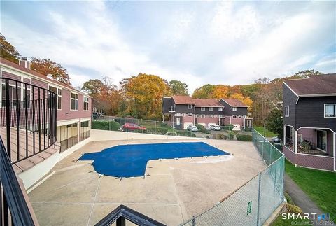 Tiny photo for 5 Stonegate Circle #F, Branford, CT 06405 (MLS # 24155280)