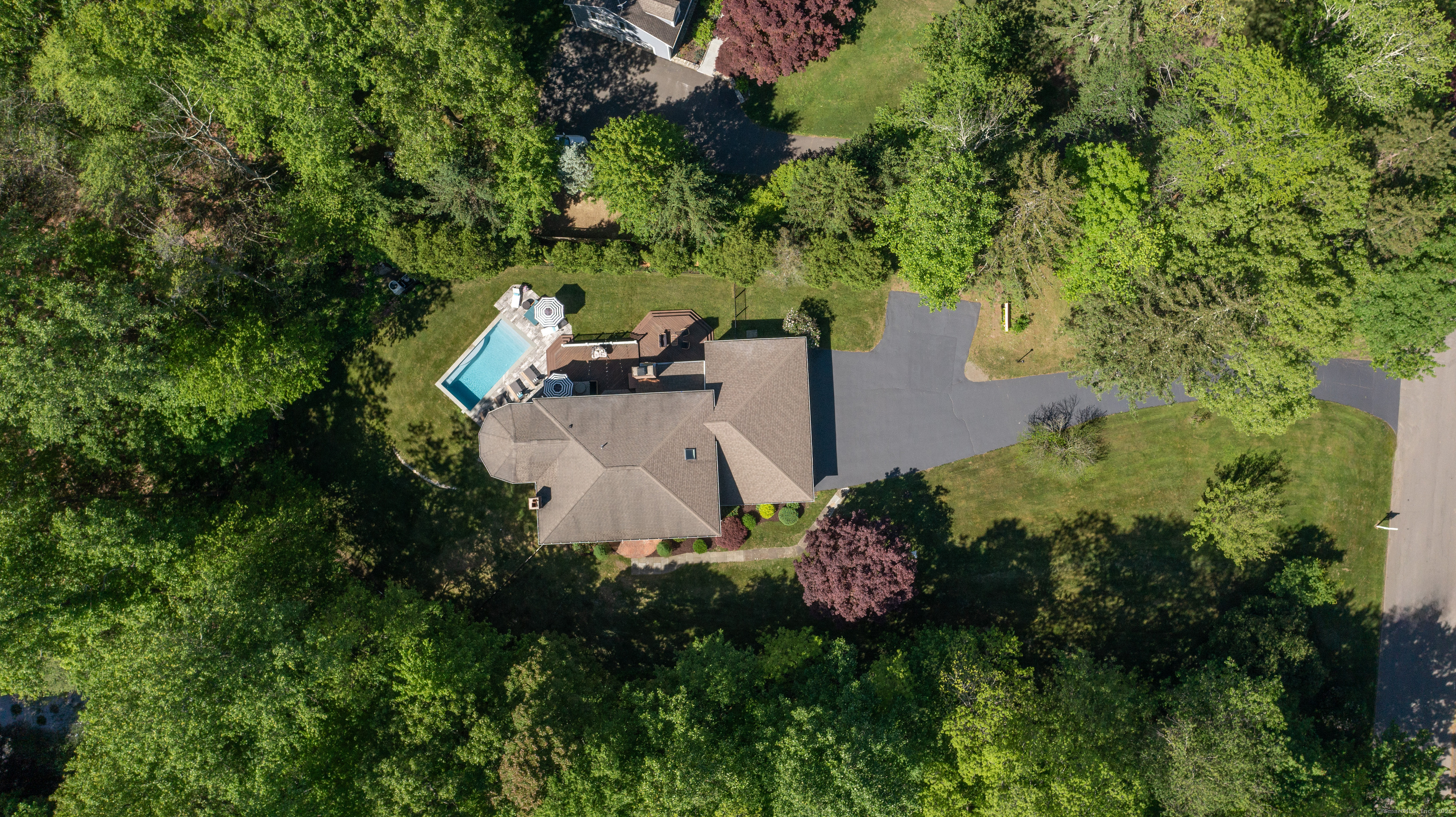 3 Inwood Lane, Woodbury, Connecticut image 2