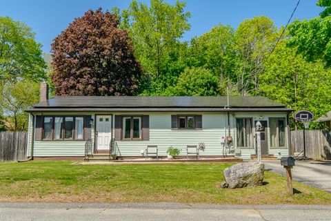 19 Harrison Street Putnam CT 06260