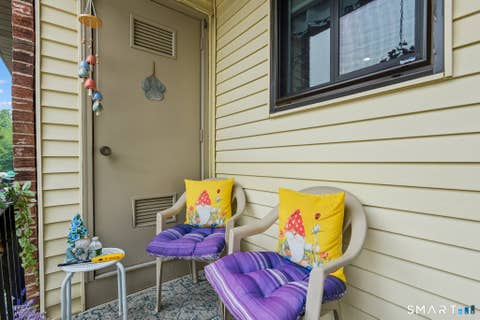 Tiny photo for 140 Thompson Street #4E, East Haven, CT 06513 (MLS # 24192957)