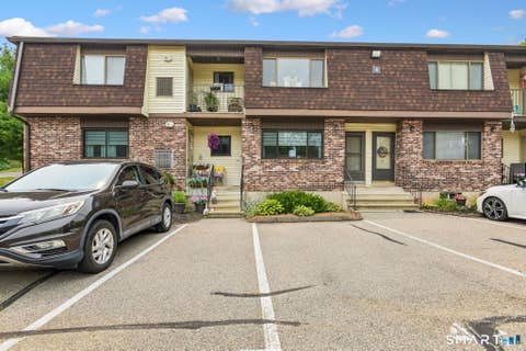 Tiny photo for 140 Thompson Street #4E, East Haven, CT 06513 (MLS # 24192957)