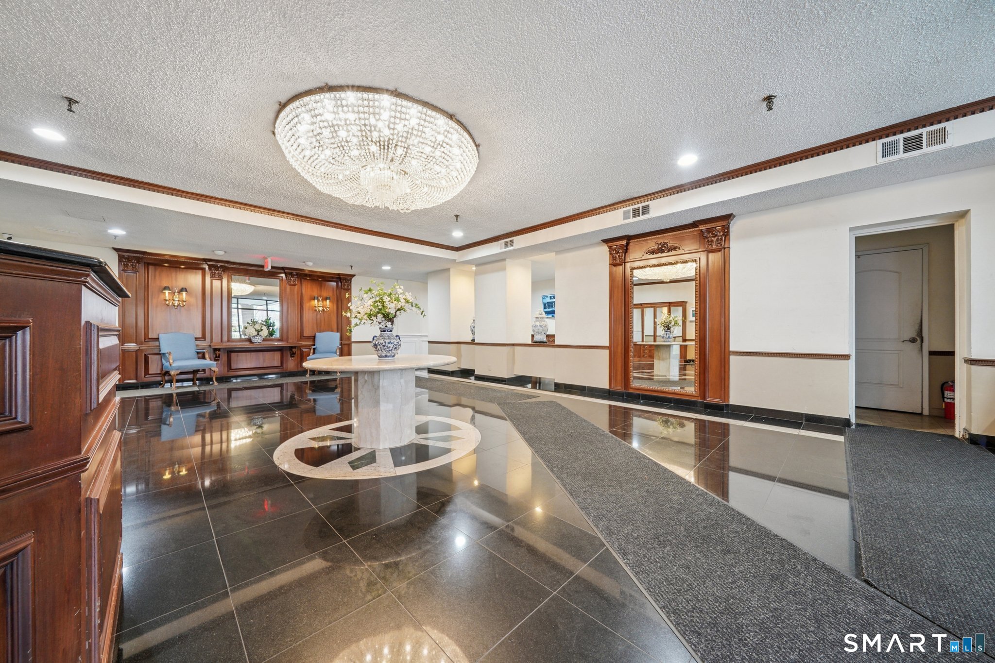 143 Hoyt Street APT 2H