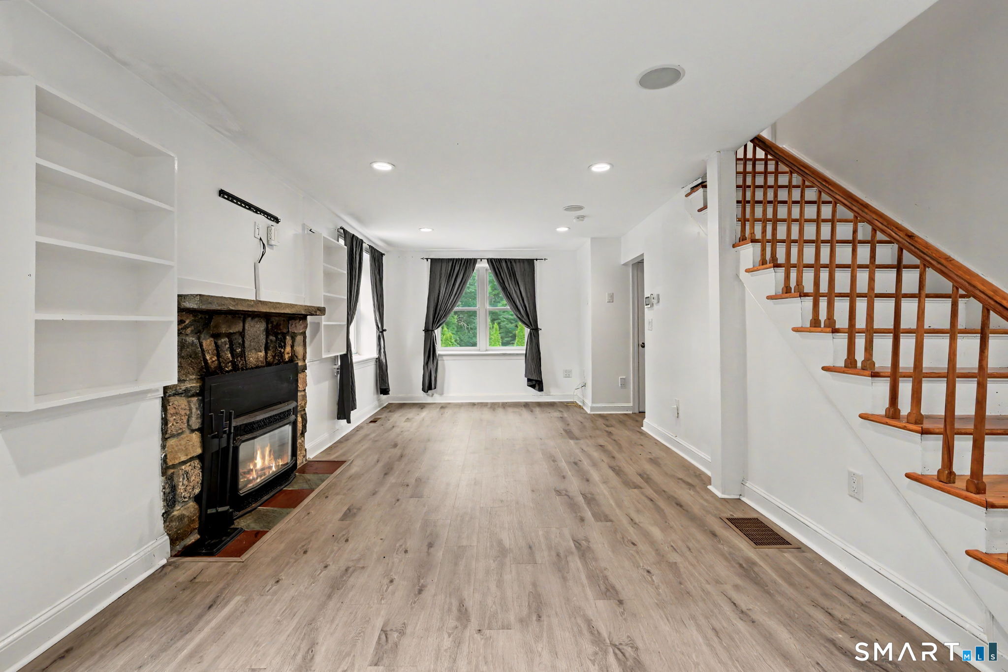 10 Old Hawleyville Road