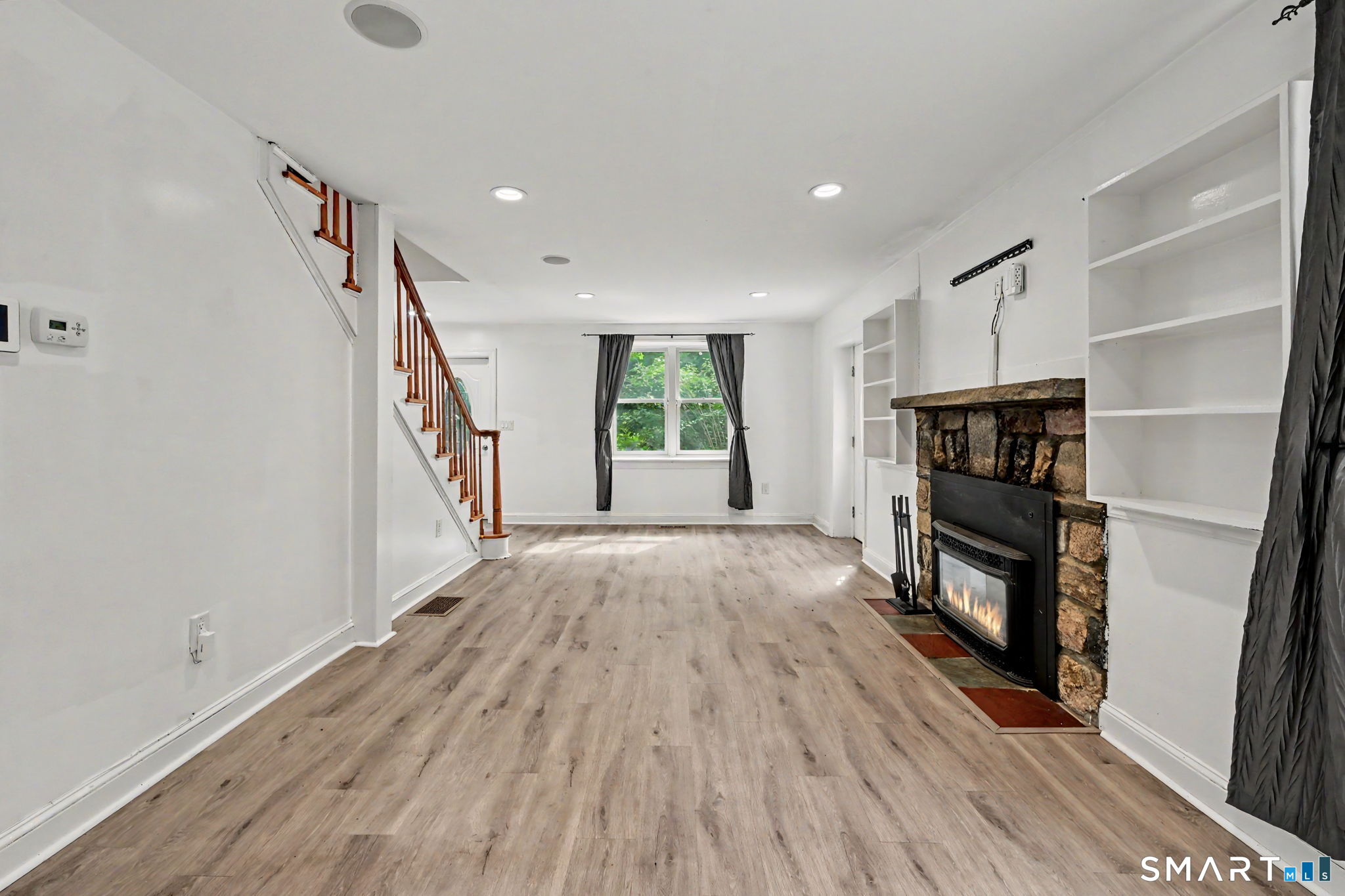 10 Old Hawleyville Road