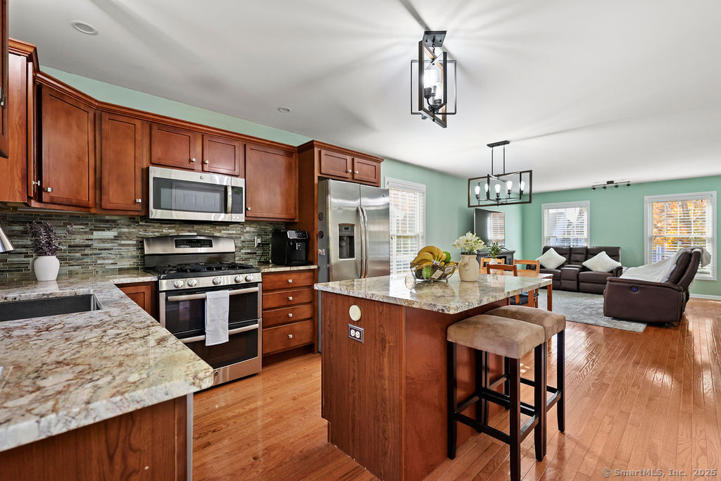 6 Elizabeth Lane 6