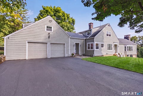 Photo of 195 Webb Circle, Monroe, CT 06468 (MLS # 24208554)
