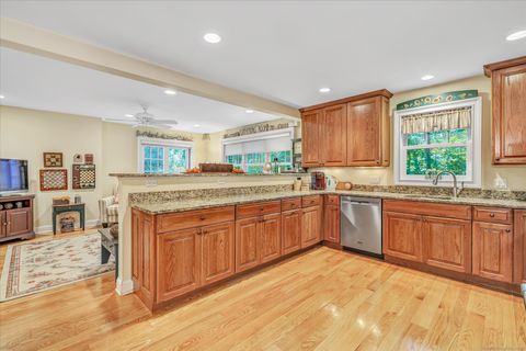 Tiny photo for 26 Bunker Hill Circle #26, Shelton, CT 06484 (MLS # 24132281)