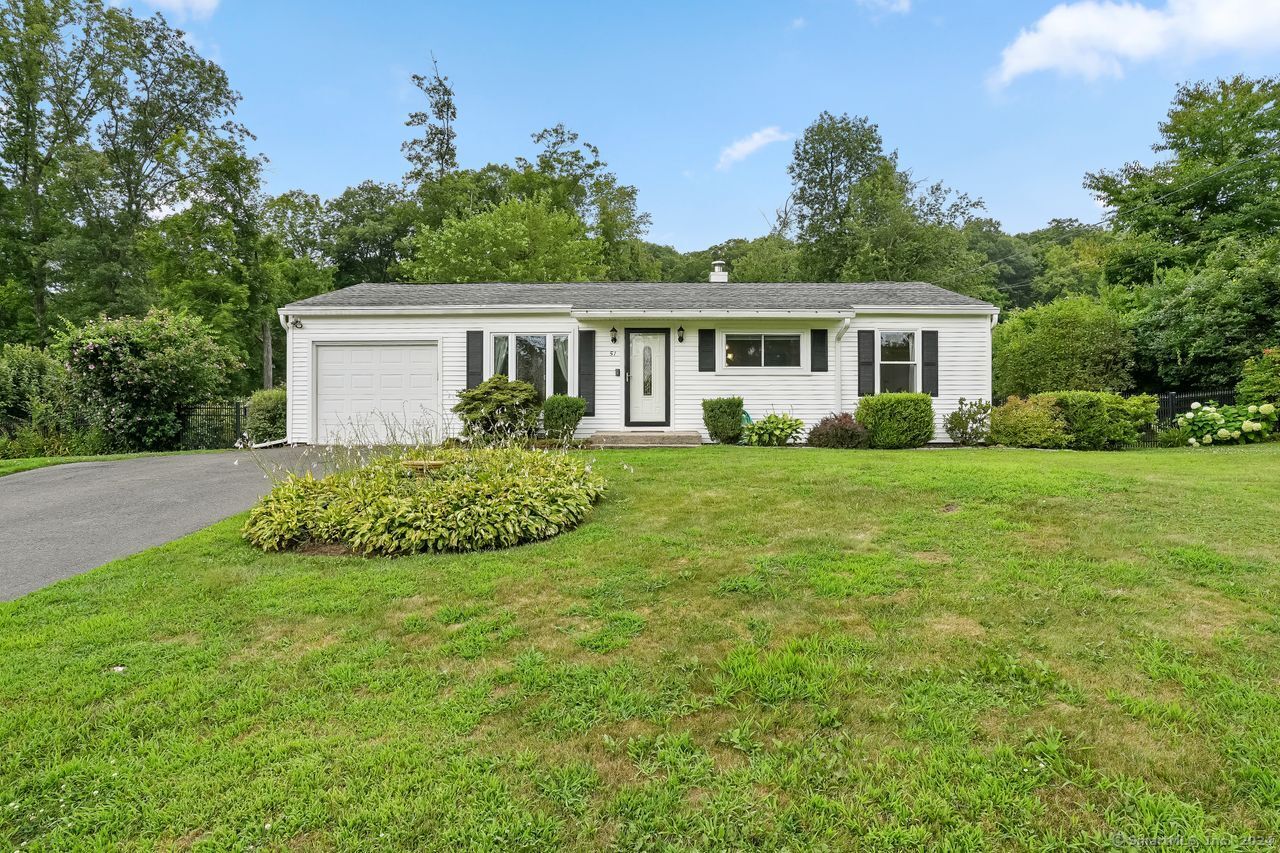 Property for Sale at 51 Mist Hill Drive, Brookfield, Connecticut - Bedrooms: 3 
Bathrooms: 2 
Rooms: 5  - $465,000
