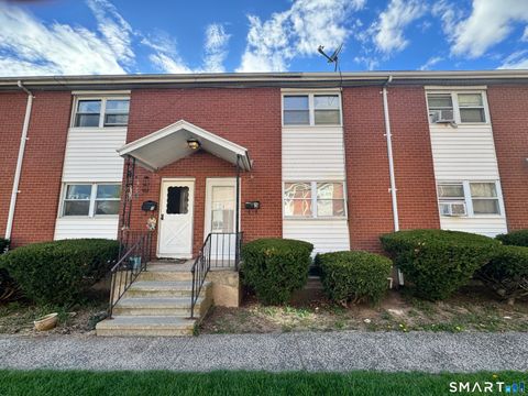 Photo of 75 Saltonstall Parkway #3C, East Haven, CT 06512 (MLS # 24168065)