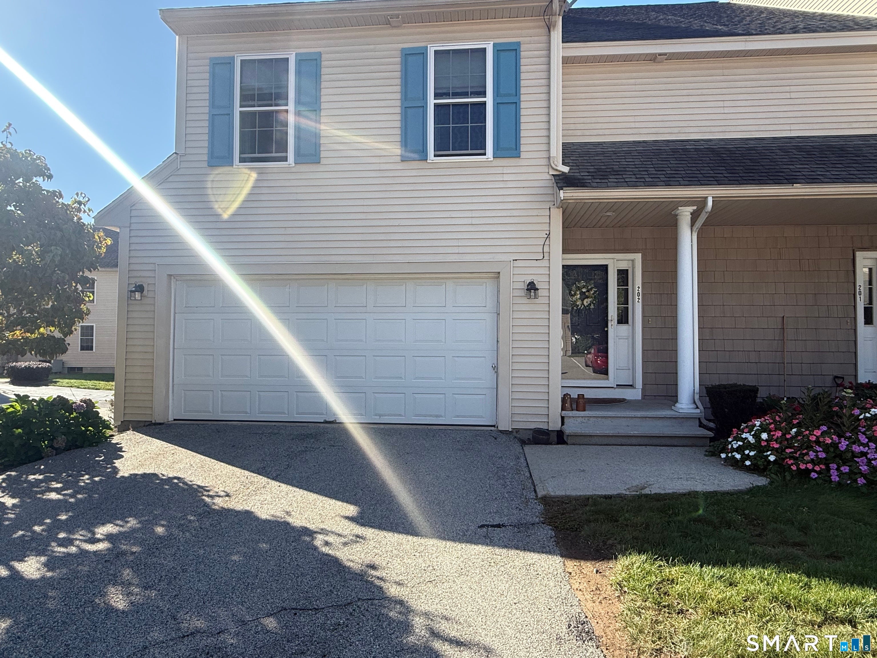 76 Perry Street 202