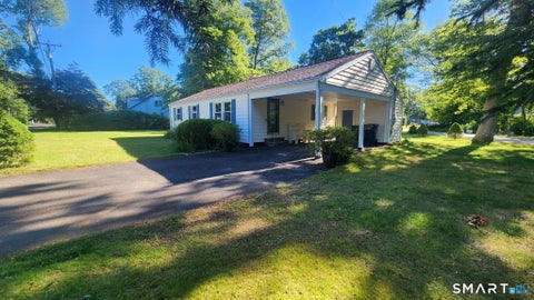 Photo of 51 Rogers Lake Trail, Old Lyme, CT 06371 (MLS # 24184643)