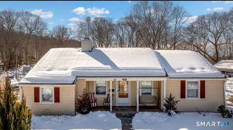 Photo of 136 Pearl Lake Road, Waterbury, CT 06706 (MLS # 24152614)