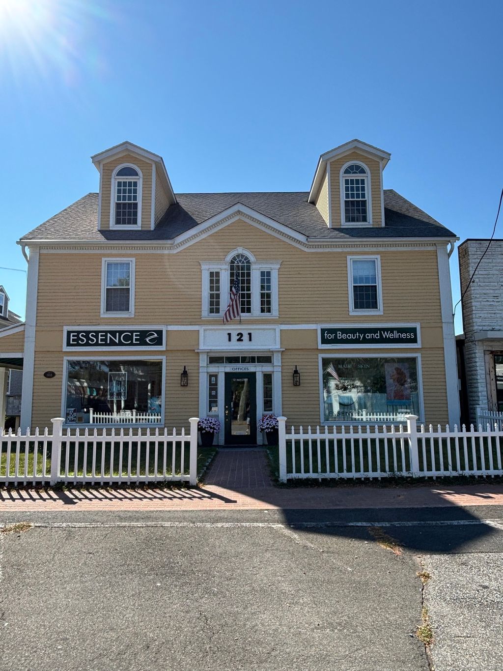 Photo of 125 Main Street, Old Saybrook, CT 06475 (MLS # 24138056)