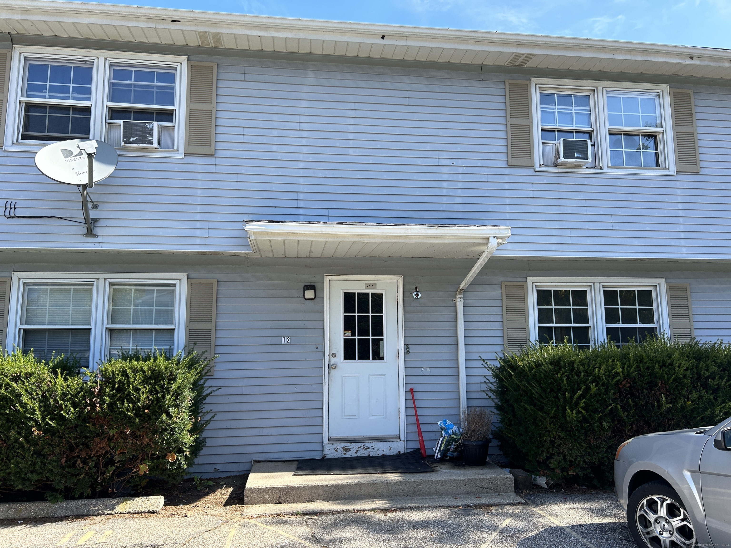 Rental Property at 12 Baker Road 4, Windham, Connecticut - Bedrooms: 2 
Bathrooms: 1 
Rooms: 5  - $1,700 MO.