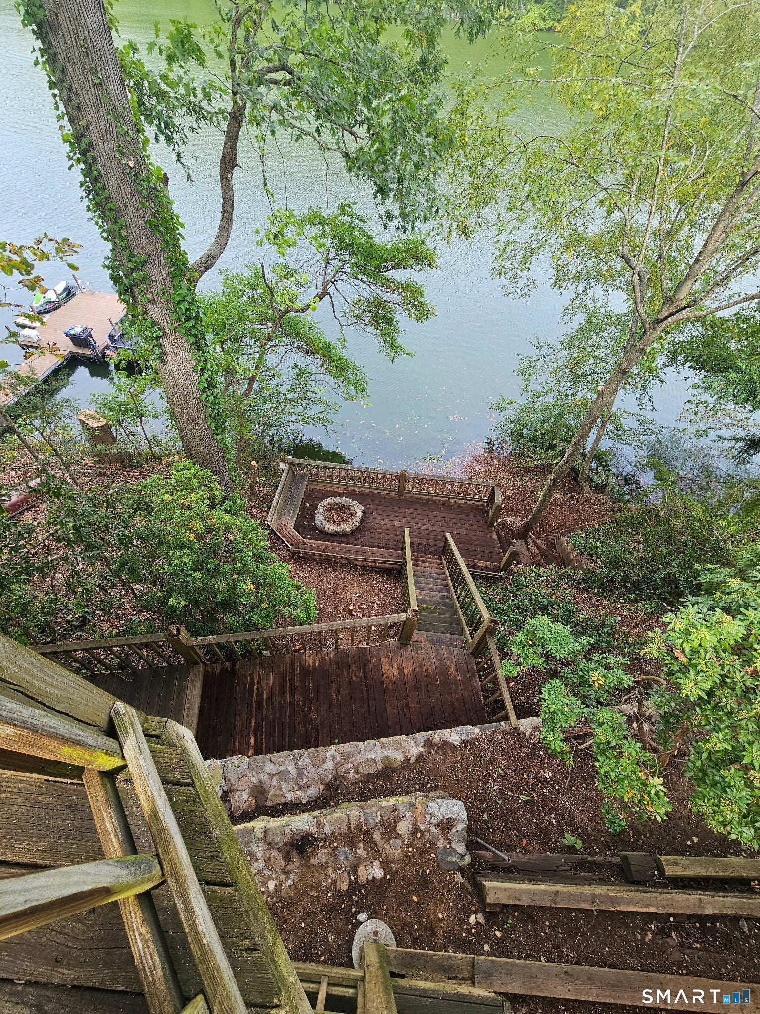 77 Algonquin Trail