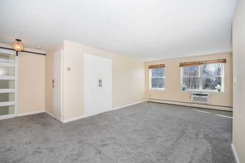 Photo of 40 Owen Street #C2, Hartford, CT 06105 (MLS # 24176725)