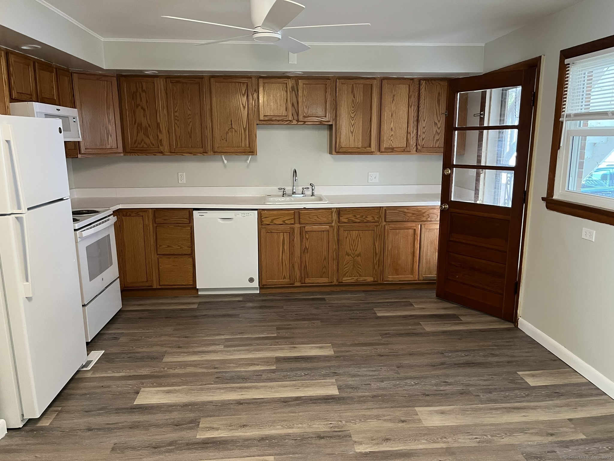Rental Property at Roberts Street 2, Seymour, Connecticut - Bedrooms: 2 
Bathrooms: 1 
Rooms: 4  - $1,700 MO.
