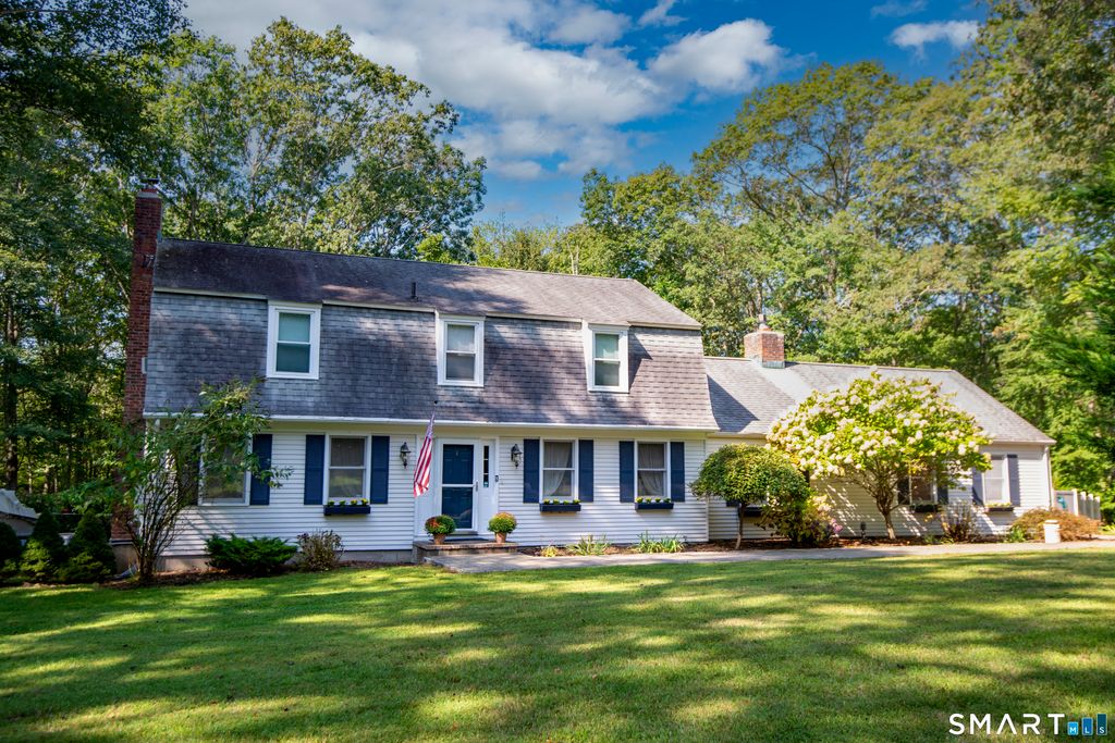Photo of 185 Ingham Hill Road, Old Saybrook, CT 06475 (MLS # 24154527)