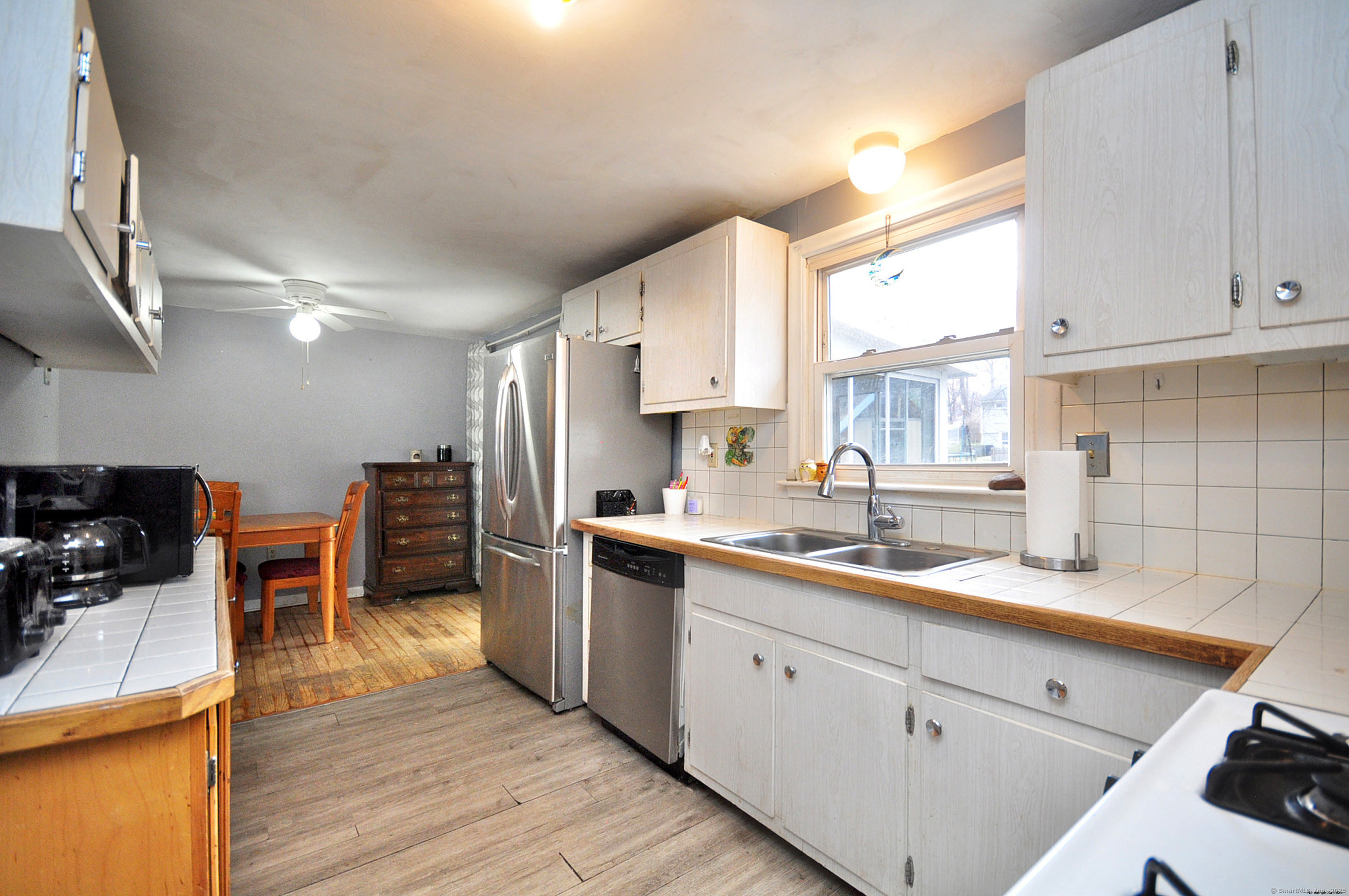 23 Bel Aire Drive, Plainville, Connecticut image 24