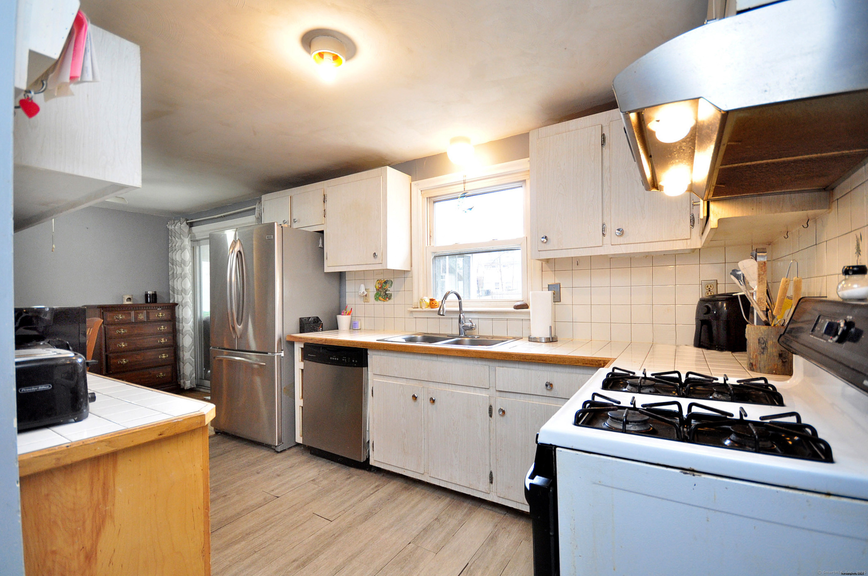 23 Bel Aire Drive, Plainville, Connecticut image 23