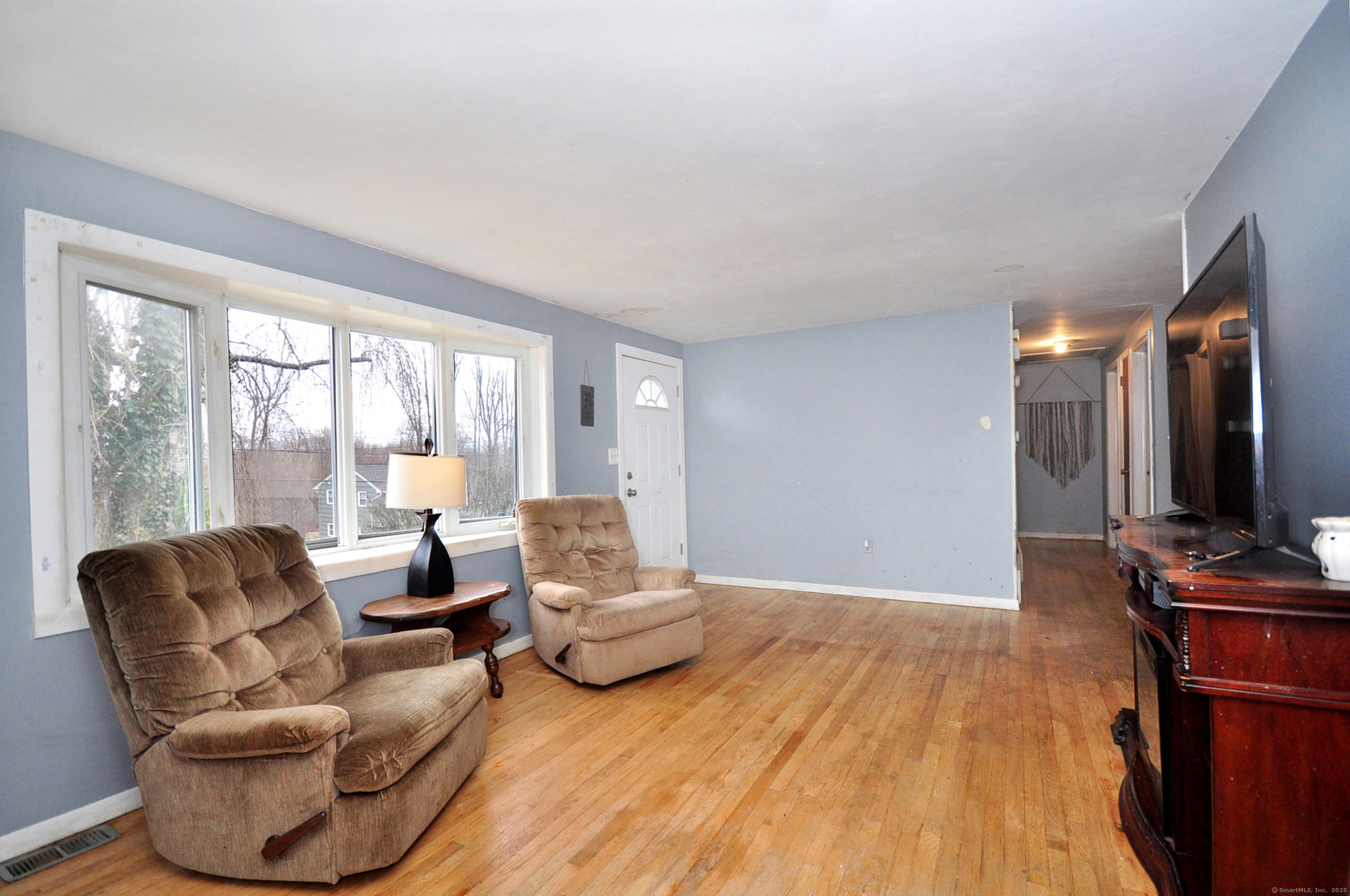 23 Bel Aire Drive, Plainville, Connecticut image 9