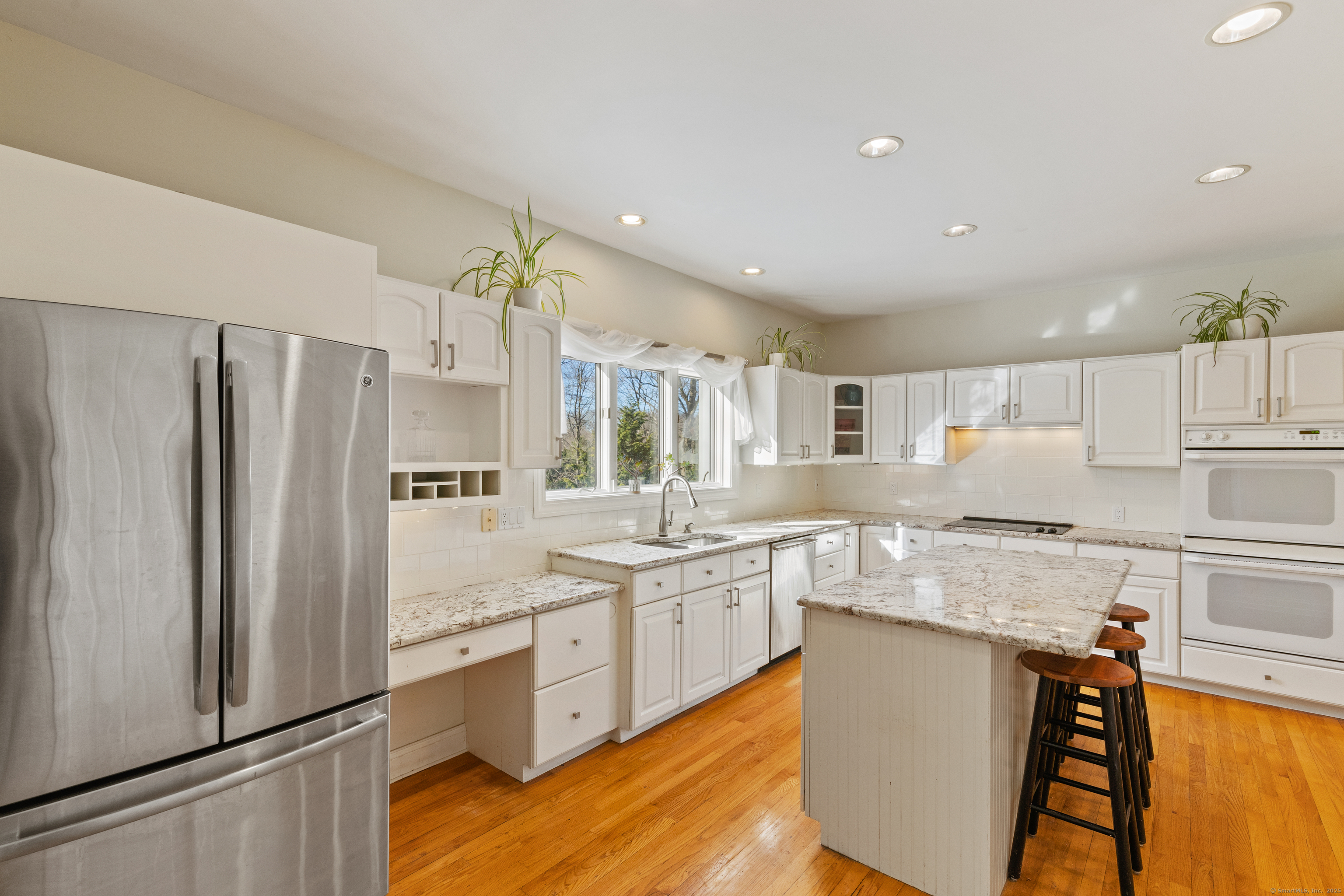 66 Beekman Place, Madison, Connecticut image 9