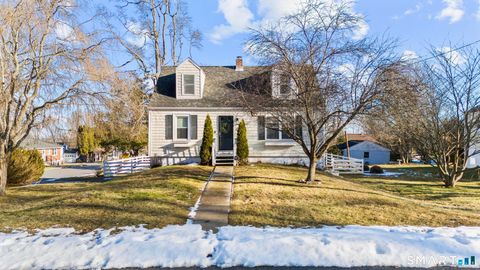 Photo of 31 Flyers Drive, Norwich, CT 06360 (MLS # 24147629)