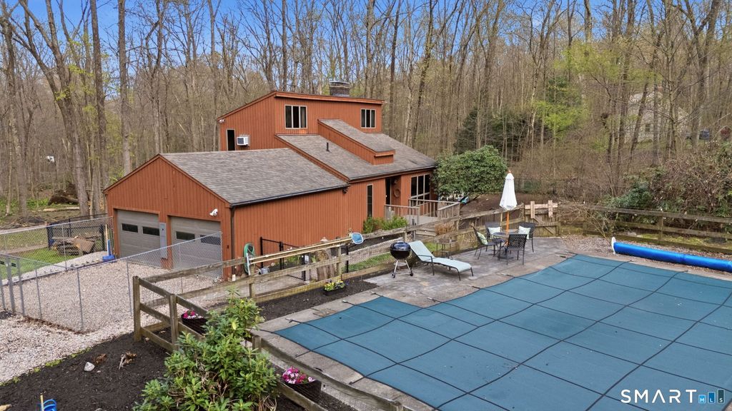 Photo of 283 Main Street S, Bethlehem, CT 06751 (MLS # 24171457)