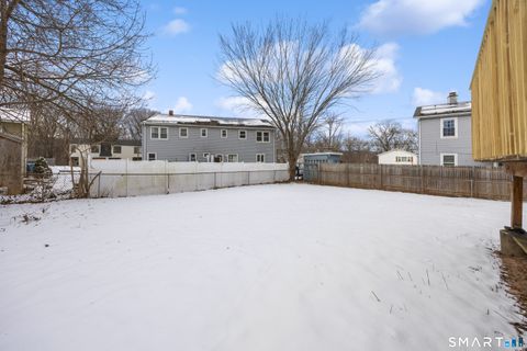 Tiny photo for 9 High Top Circle E, Hamden, CT 06514 (MLS # 24142810)