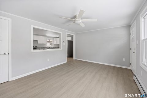 Tiny photo for 9 High Top Circle E, Hamden, CT 06514 (MLS # 24142810)
