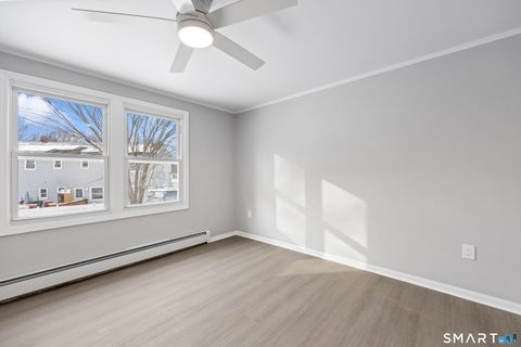 Tiny photo for 9 High Top Circle E, Hamden, CT 06514 (MLS # 24142810)
