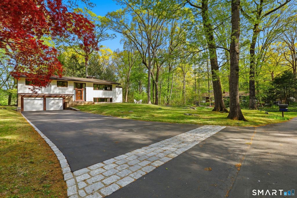 Photo of 190 Red Fox Road, Stamford, CT 06903 (MLS # 24174989)