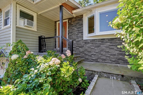 Tiny photo for 150 Suzanne Circle, Trumbull, CT 06611 (MLS # 24195625)