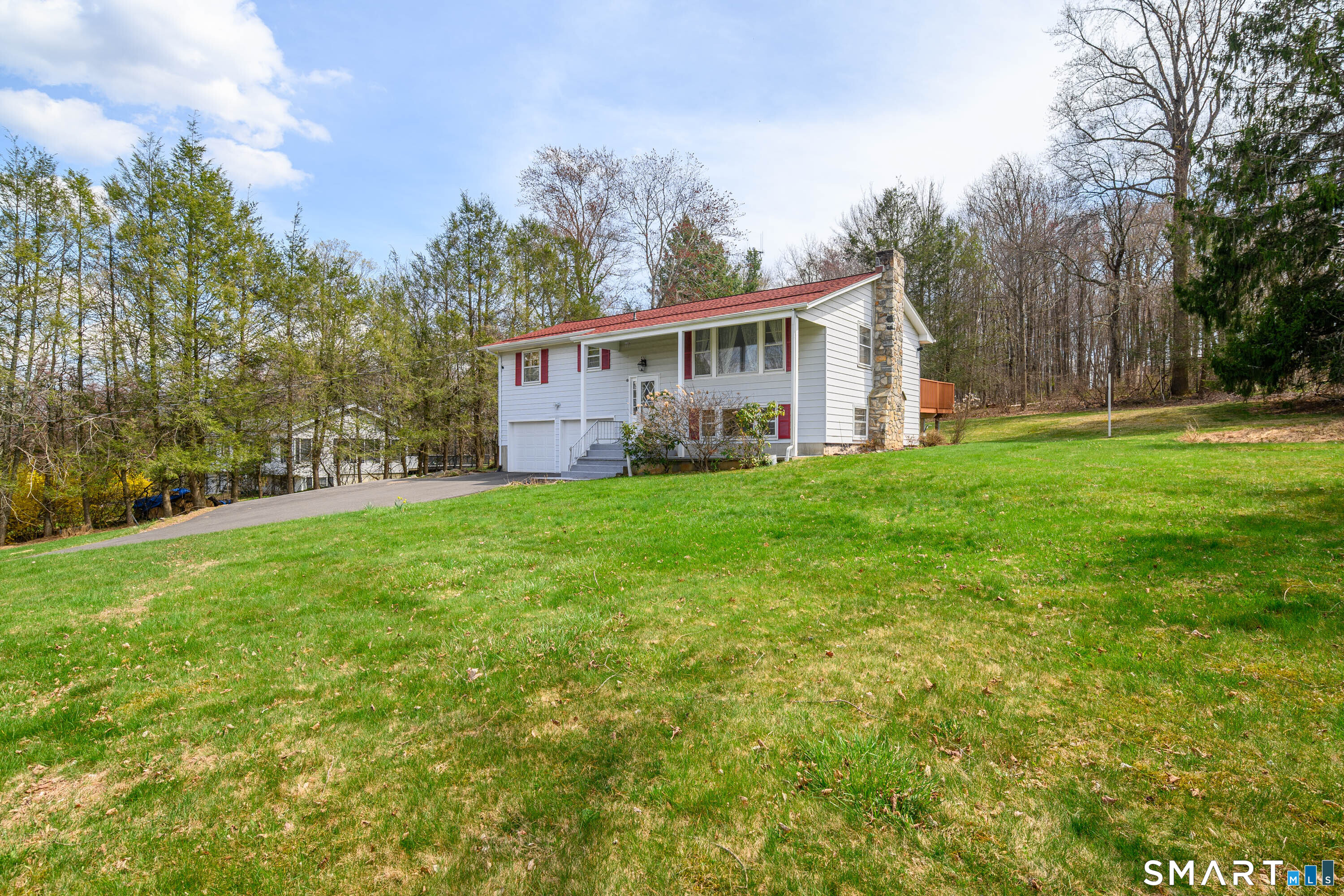 9 Rita Drive