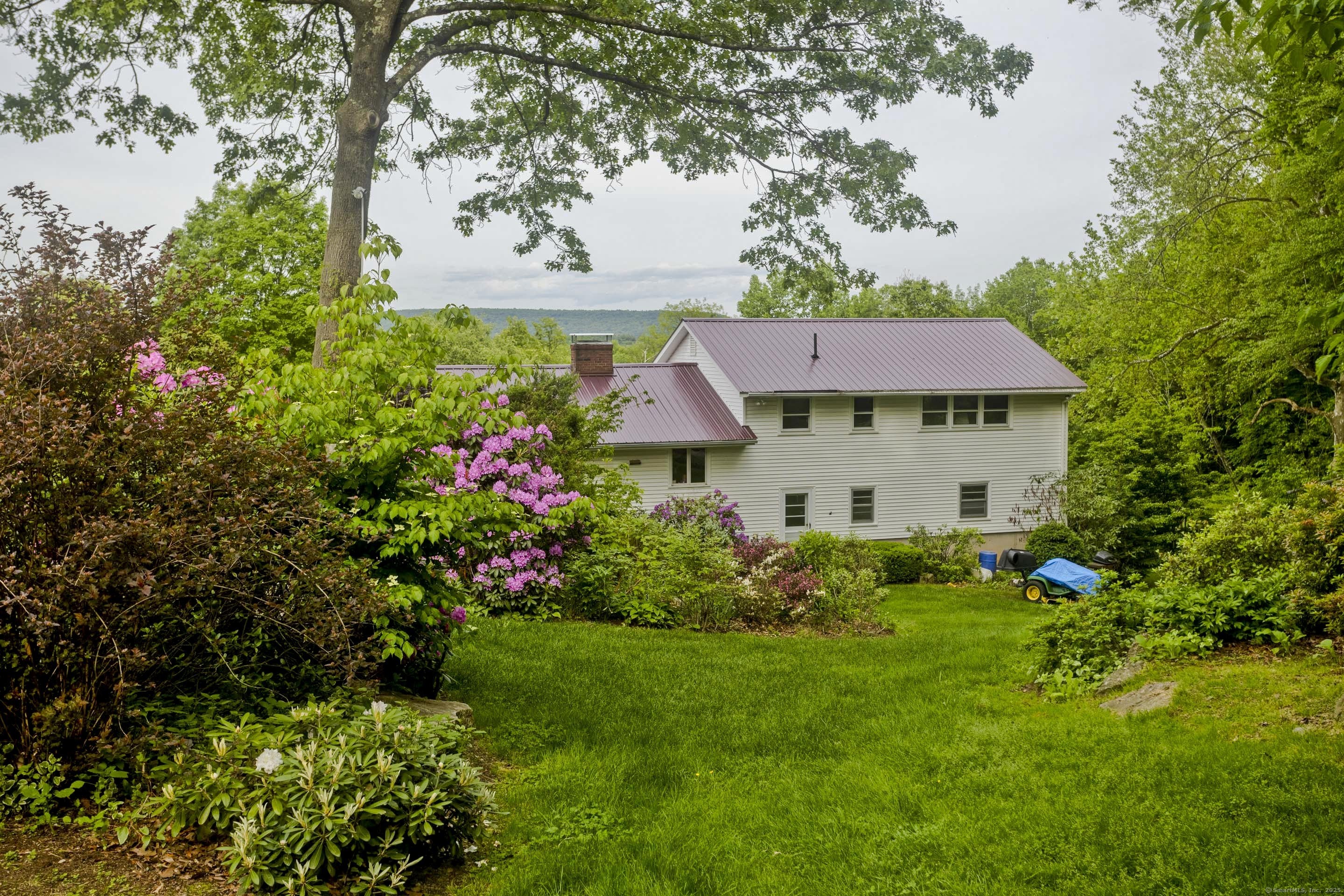 9 Mountain Road