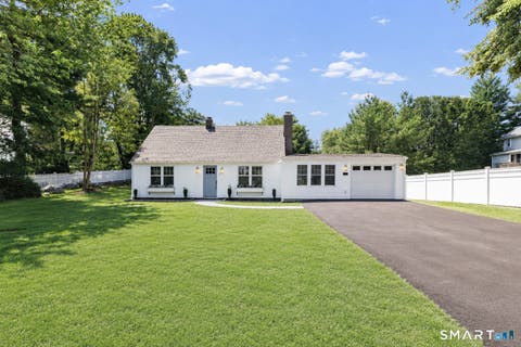 Photo of 4 Heather Hill, Westport, CT 06880 (MLS # 24200681)