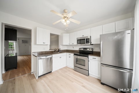 Tiny photo for 7 Taft Point #51, Waterbury, CT 06708 (MLS # 24202268)