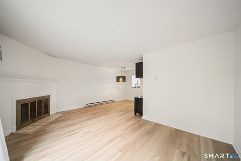 Tiny photo for 7 Taft Point #51, Waterbury, CT 06708 (MLS # 24202268)