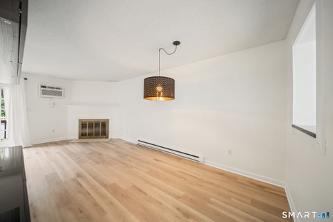 Tiny photo for 7 Taft Point #51, Waterbury, CT 06708 (MLS # 24202268)