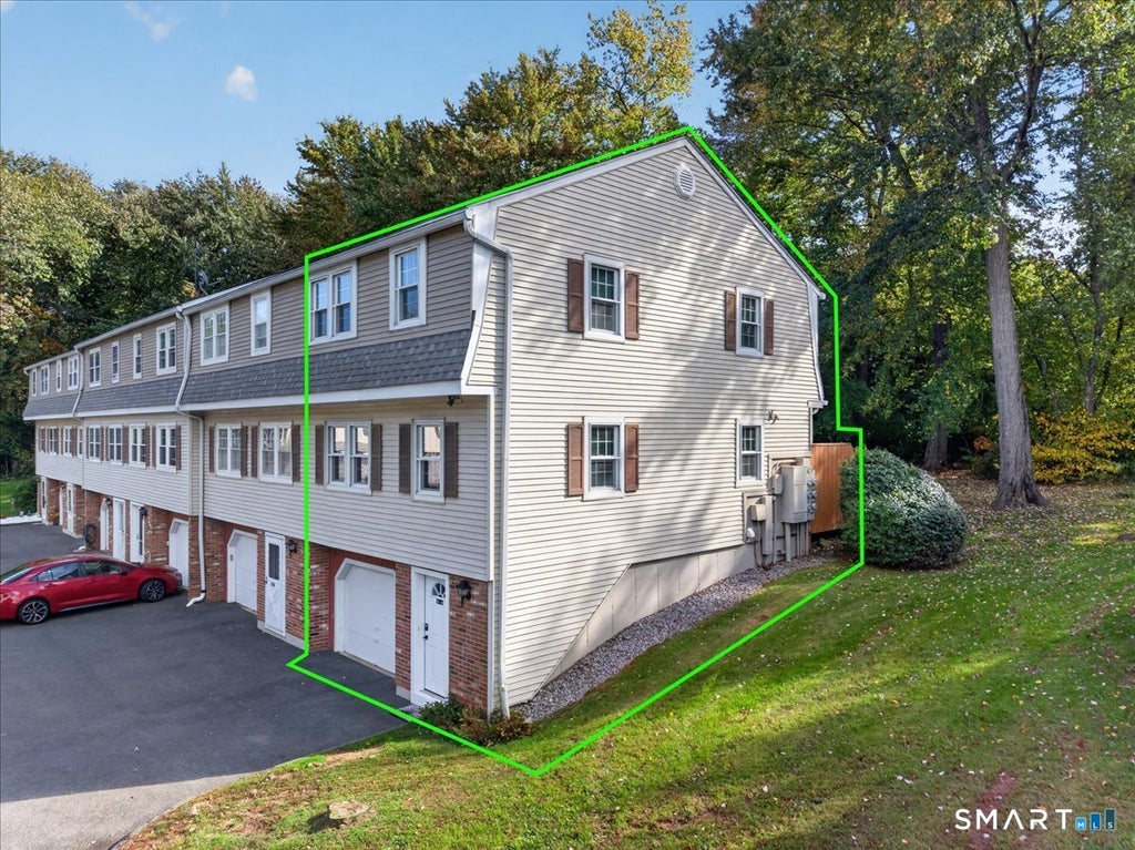 Photo of 161 Cynthia Lane #C6, Middletown, CT 06457 (MLS # 24212253)